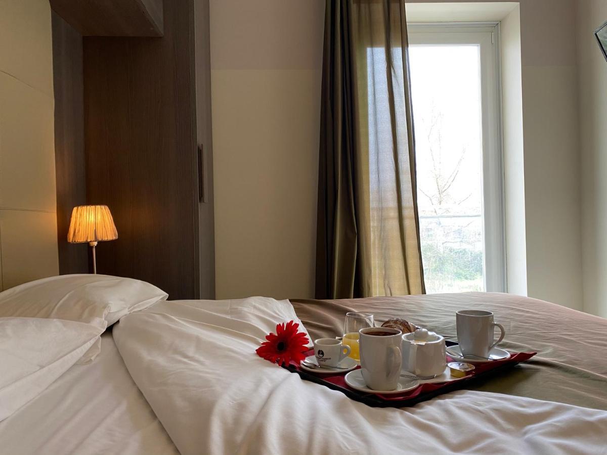 Victoria Hotel Pomigliano d'Arco Esterno foto