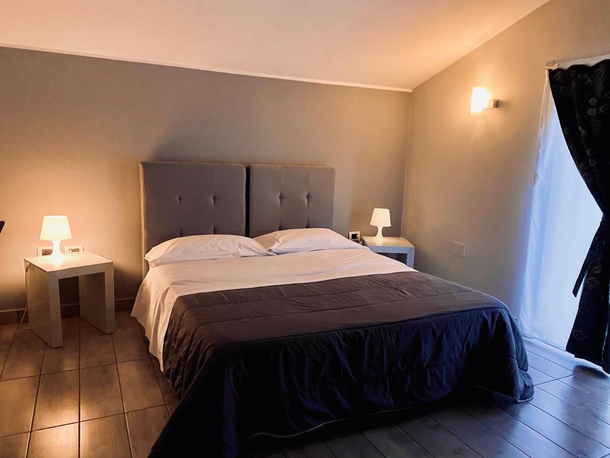 Victoria Hotel Pomigliano d'Arco Esterno foto