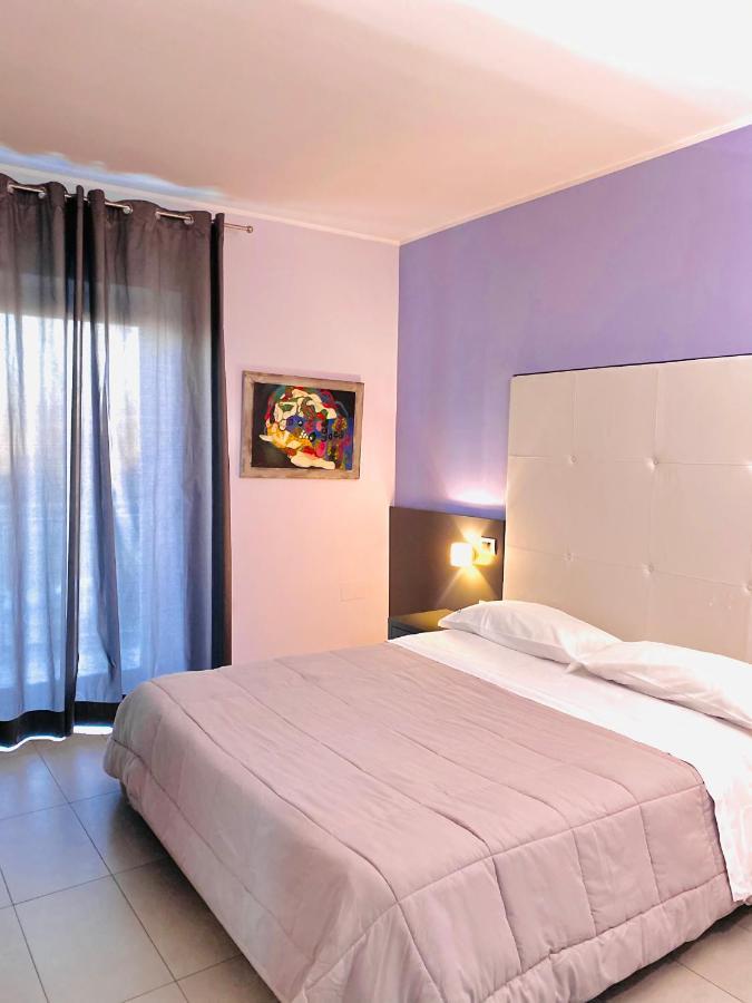 Victoria Hotel Pomigliano d'Arco Esterno foto
