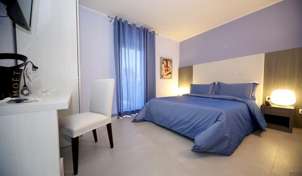 Victoria Hotel Pomigliano d'Arco Esterno foto