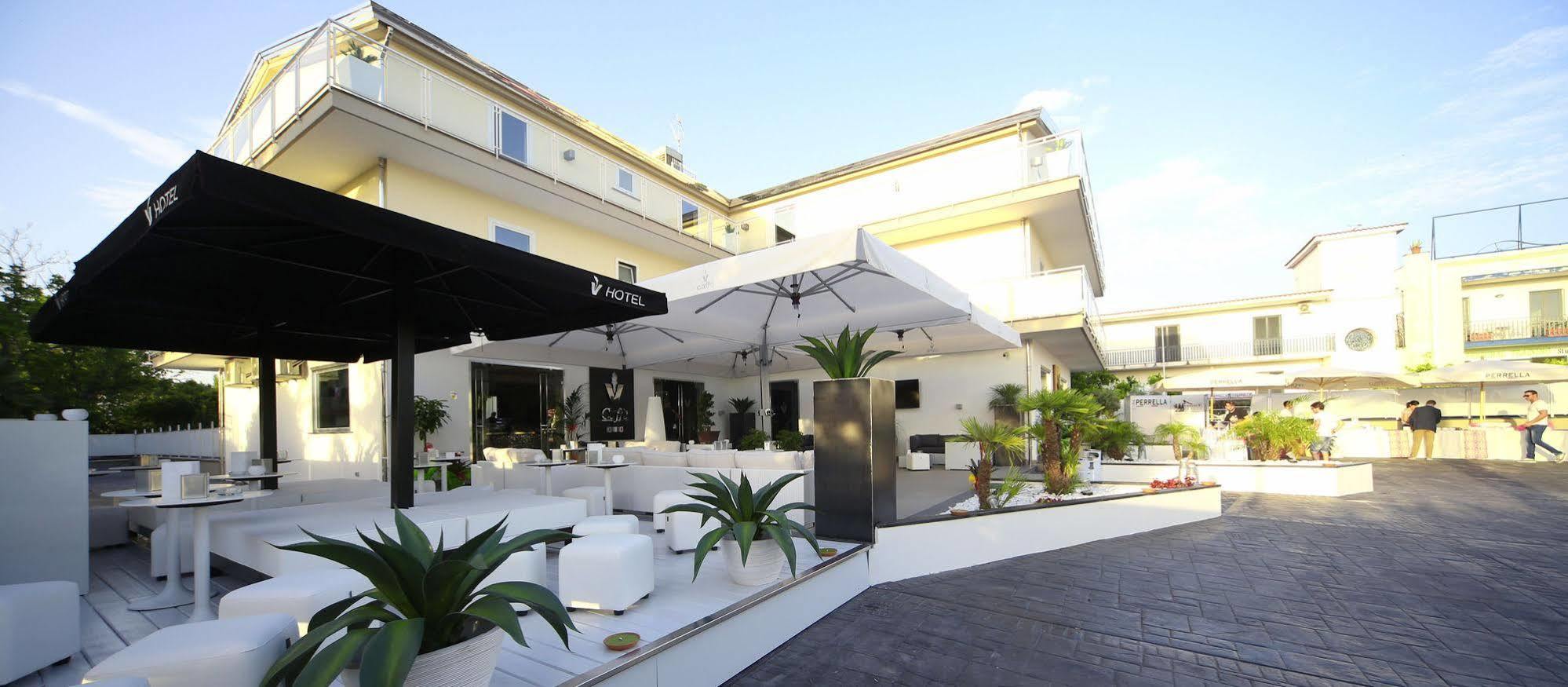 Victoria Hotel Pomigliano d'Arco Esterno foto
